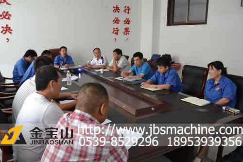 http://www.huadongauto.com/uploadfiles/20120807100430307.jpg
